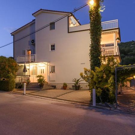 Apartments Luka - Trogir, Marina 150M From The Beach Exteriér fotografie